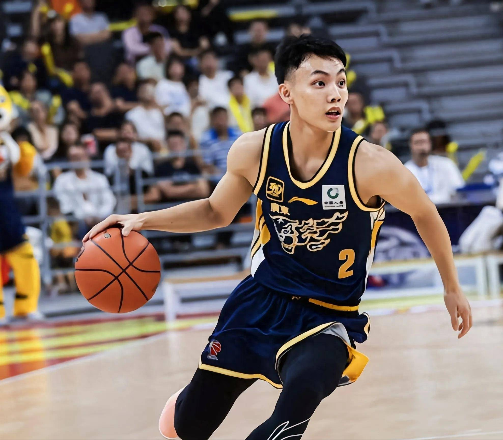 CBA季后赛倒计时;广东宏远赛前复出首秀;细节引发关注;态度坚定;训练强度明显提升的简单介绍 CBA季后赛倒计时;广东宏远赛前复出首秀;细节引发关注;态度坚定;训练强度明显提升的简单介绍