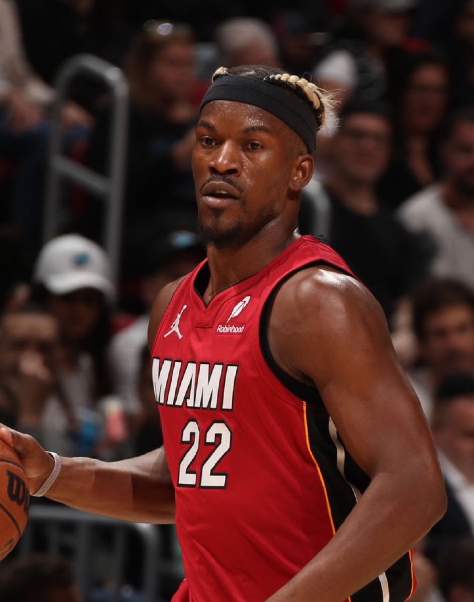 赛前布鲁克林篮网备战CBA常规赛，主帅复盘细节曝光，媒体盛赞，身体对抗强度拉满